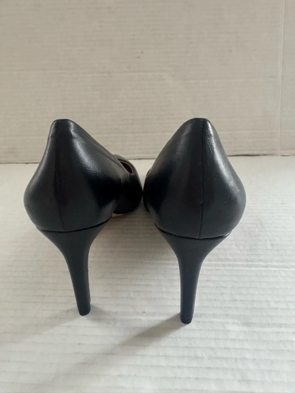 $350 Bruno Magli Black Leather Pointed Toe Pumps Heels Women’s 40.5 US 9.5